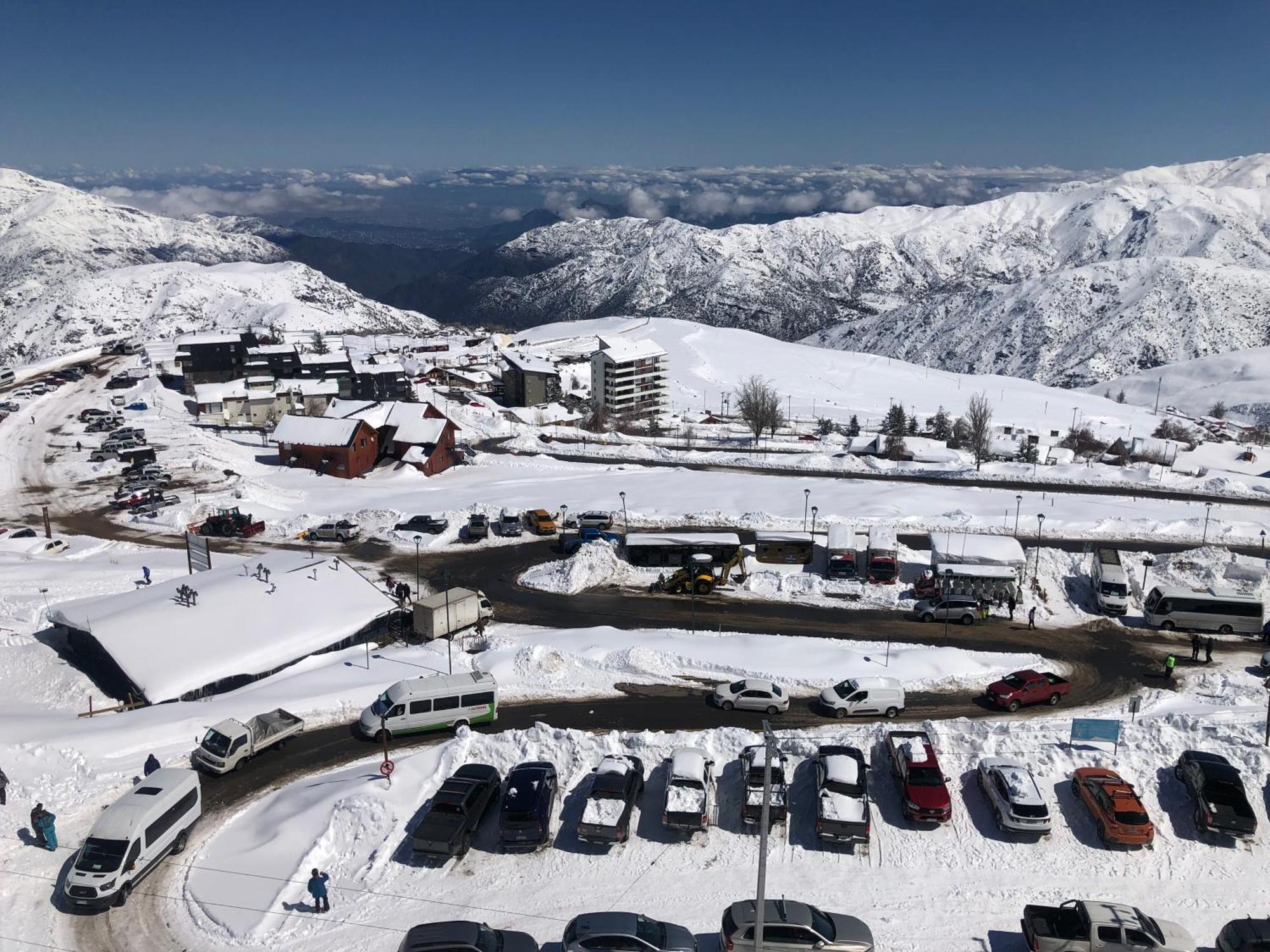 Departamentos Alojamiento Oficial Gran Parador Ski In - Out, Centro De Ski El Colorado, Farellones - Unico Con Descuentos En Servicios Del Centro De Ski Exterior foto